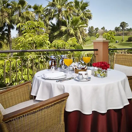 Madrigueras Golf & - Adults Only Otel