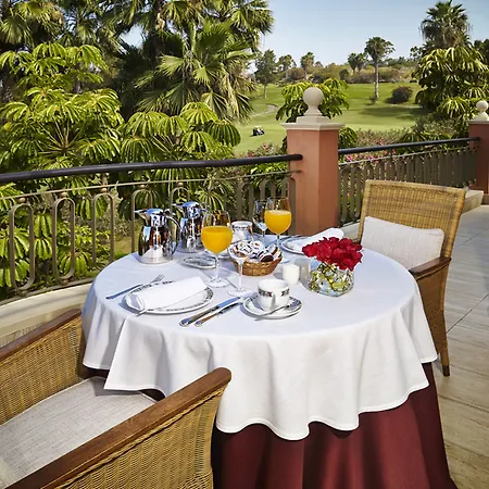 Otel Madrigueras Golf & - Adults Only 5*