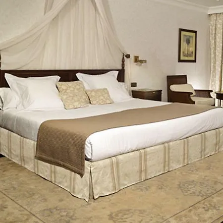 Otel Madrigueras Golf & - Adults Only