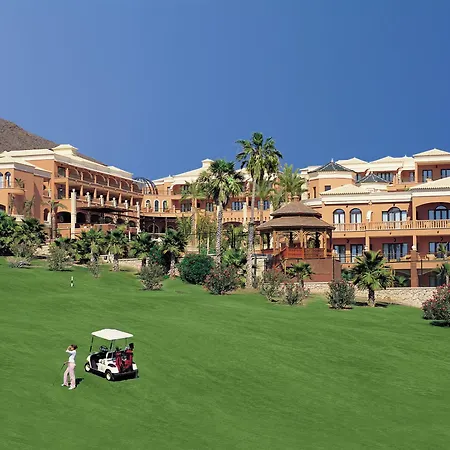 Madrigueras Golf & - Adults Only Otel