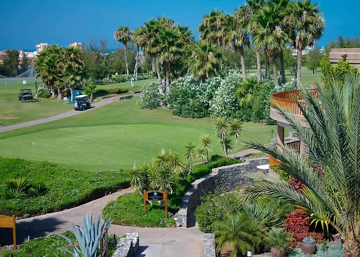 Madrigueras Golf & - Adults Only מלון